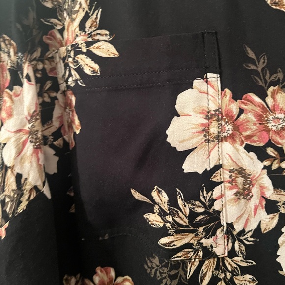 Torrid Black and Pink Floral Blouse - Picture 6 of 11